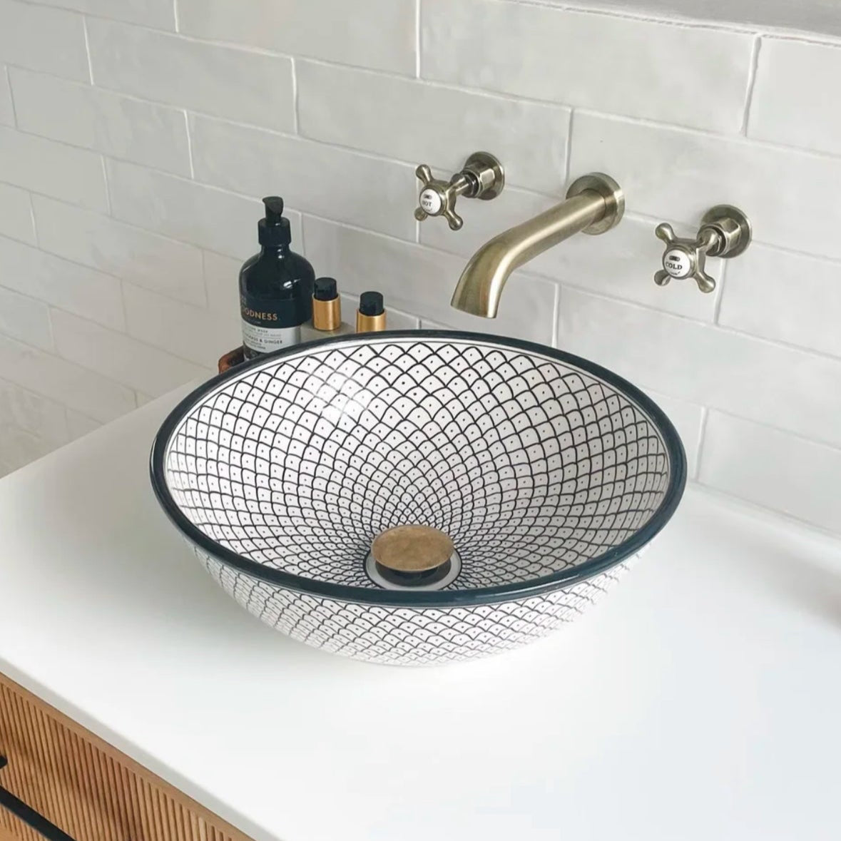 Lavabo en céramique "Casablanca Noir & Blanc