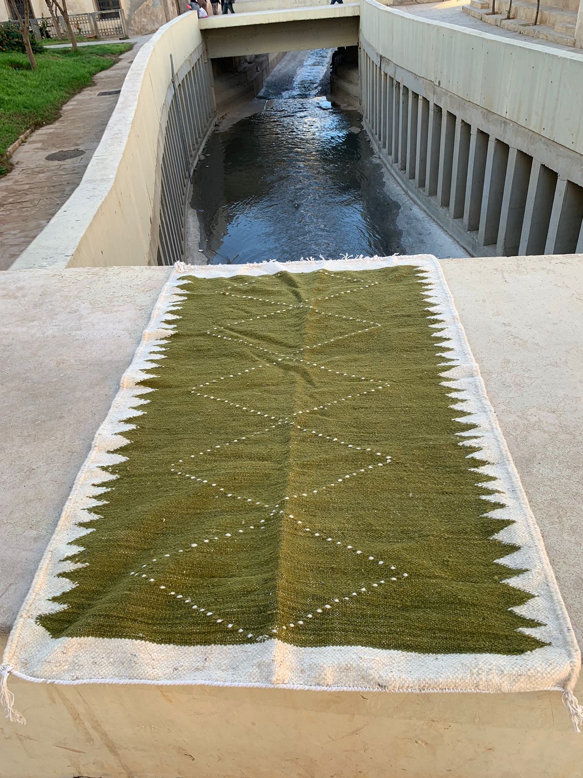 Tapis zanafi vert et blanc